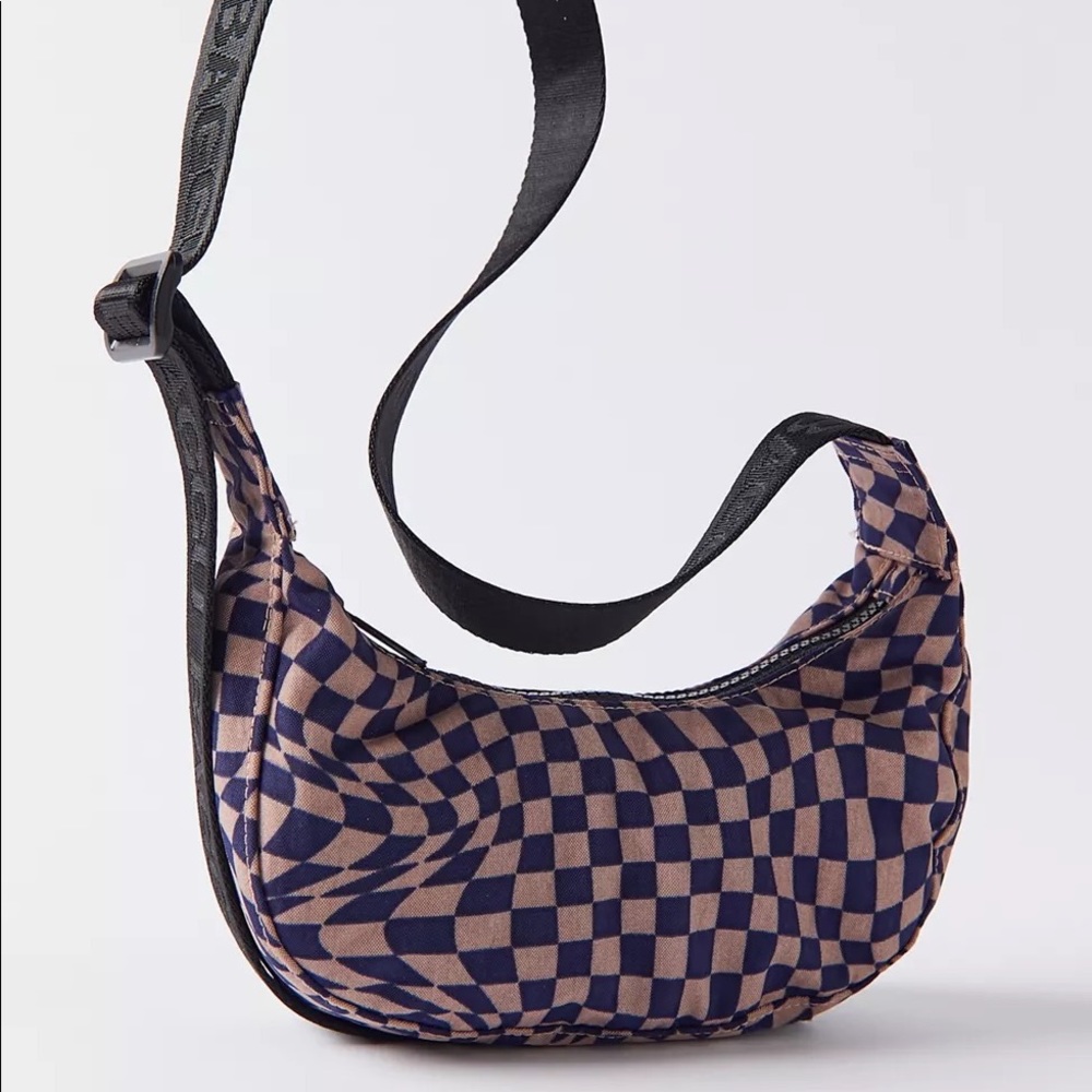 BAGGU Navy and Tan Checkered Crossbody Bag